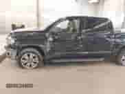2017 Toyota Tundra Platinum с VIN 5TFAY5F12HX655824, выставлен на аукционе IAAI как лот 42902032 с пробегом 116 161 миль миль и . История ставок и продаж доступна на DreamBid. Изображение 6.