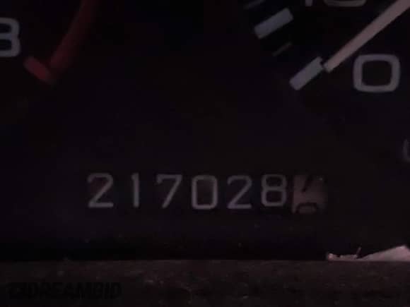 1993 Honda Accord LX z VIN JHMCB7650PC005838, wystawiony jako IAAI lot #42861998 z przebiegiem 217 028 mil mil oraz . Historia ofert i sprzedaży dostępna na DreamBid. Obrazek 7.