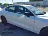 2024 Volvo S60 Plus Black Edition z VIN 7JRL12FH5RG314705, wystawiony jako IAAI lot #42331885 z przebiegiem 289 mil mil oraz . Historia ofert i sprzedaży dostępna na DreamBid. Obrazek 13.