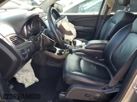 2016 Dodge Journey Crossroad z VIN 3C4PDCGG1GT228254, wystawiony jako Copart lot #61853005 z przebiegiem Nie podano mil oraz Szkoda całkowita • Salvage title. Historia ofert i sprzedaży dostępna na DreamBid. Obrazek 7.