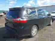 2017 Toyota Sienna XLE z VIN 5TDYZ3DC4HS887805, wystawiony jako IAAI lot #43404283 z przebiegiem 85 285 mil mil oraz . Historia ofert i sprzedaży dostępna na DreamBid. Obrazek 4.
