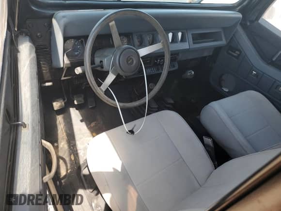 1995 Jeep Wrangler S with VIN 1J4FY19PXSP214216, listed as a Copart auction lot 68661775 with 129,815 mi miles and Salvage title. Bid and sale history available at DreamBid. Image 8.