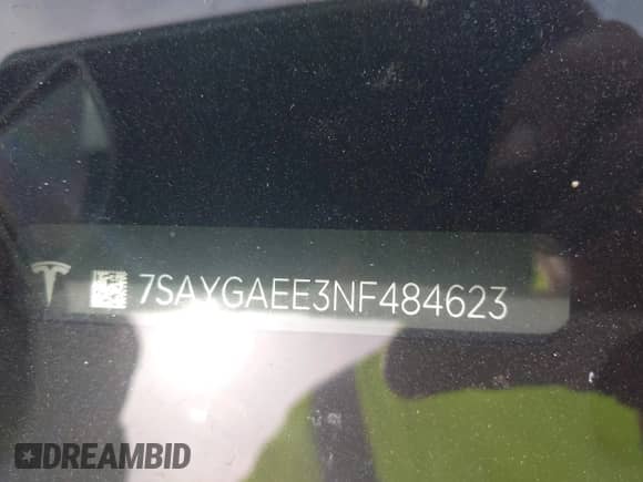 2022 Tesla Model Y Long Range z VIN 7SAYGAEE3NF484623, wystawiony jako IAAI lot #42982060 z przebiegiem 29 313 mil mil oraz . Historia ofert i sprzedaży dostępna na DreamBid. Obrazek 18.