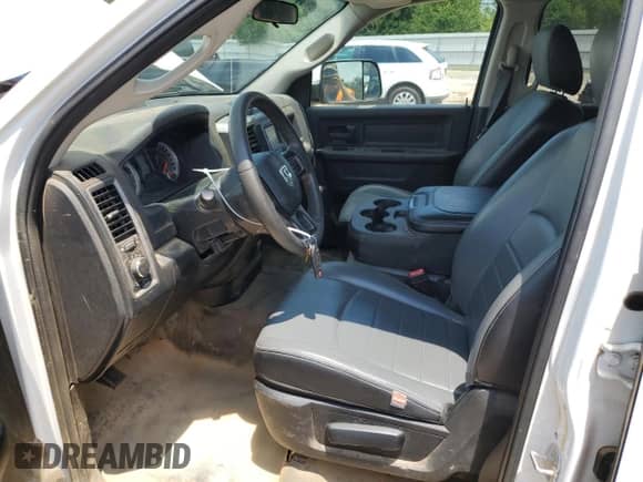 2022 Ram 1500 Tradesman z VIN 1C6RR6FG2NS153583, wystawiony jako Copart lot #67838195 z przebiegiem 77 285 mil mil oraz Czysty tytuł • Clean title. Historia ofert i sprzedaży dostępna na DreamBid. Obrazek 7.