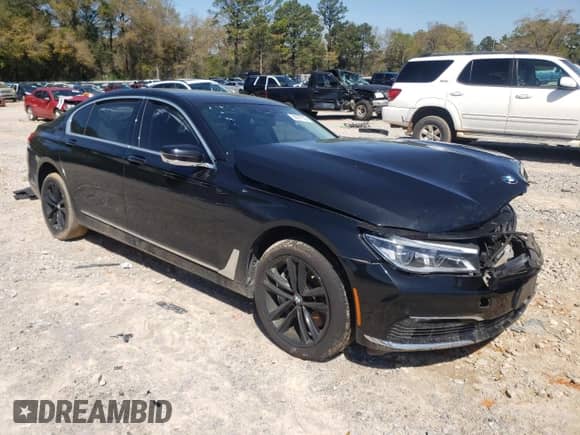 2018 BMW 7 Series ALPINA B7 xDrive с VIN WBA7F2C56JB238700, выставлен на аукционе Copart как лот 50377535 с пробегом Не указан миль и Списание • Salvage title. История ставок и продаж доступна на DreamBid. Изображение 4.