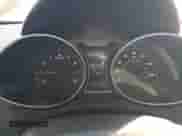 2013 Hyundai Veloster w/Black Int z VIN KMHTC6AD2DU156852, wystawiony jako Copart lot #82449685 z przebiegiem 106 546 mil mil oraz Czysty tytuł • Clean title. Historia ofert i sprzedaży dostępna na DreamBid. Obrazek 9.