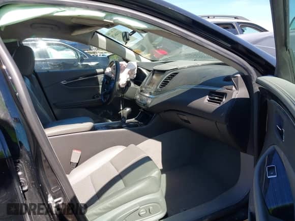 2019 Chevrolet Impala LS z VIN 1G11Y5SA7KU145881, wystawiony jako IAAI lot #43340478 z przebiegiem 175 058 mil mil oraz . Historia ofert i sprzedaży dostępna na DreamBid. Obrazek 5.