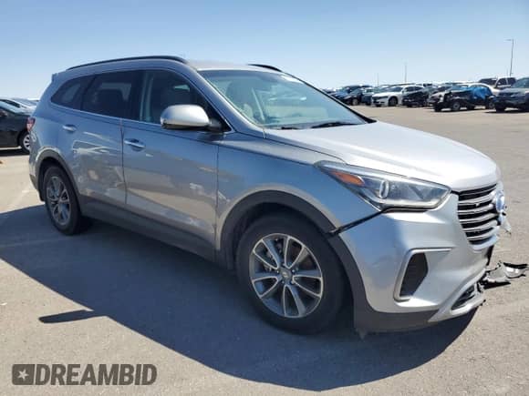 2018 Hyundai Santa Fe SE z VIN KM8SM4HF1JU269790, wystawiony jako Copart lot #81136895 z przebiegiem 51 223 mil mil oraz Szkoda całkowita • Salvage title. Historia ofert i sprzedaży dostępna na DreamBid. Obrazek 4.