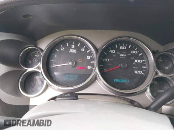 2007 GMC Sierra 1500 SLE2 with VIN 2GTEK19J371585592, listed as a IAAI auction lot 42236160 with 204,163 mi miles and . Bid and sale history available at DreamBid. Image 7.