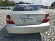 2002 Toyota Camry XLE with VIN 4T1BF32K62U532321, listed as a Copart auction lot 80552665 with 194,672 mi miles and Salvage title. Bid and sale history available at DreamBid. Image 6.