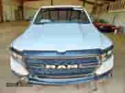 2023 Ram 1500 Tradesman z VIN 1C6RRFGG3PN615309, wystawiony jako Copart lot #70104595 z przebiegiem 82 990 mil mil oraz Szkoda całkowita • Salvage title. Historia ofert i sprzedaży dostępna na DreamBid. Obrazek 5.