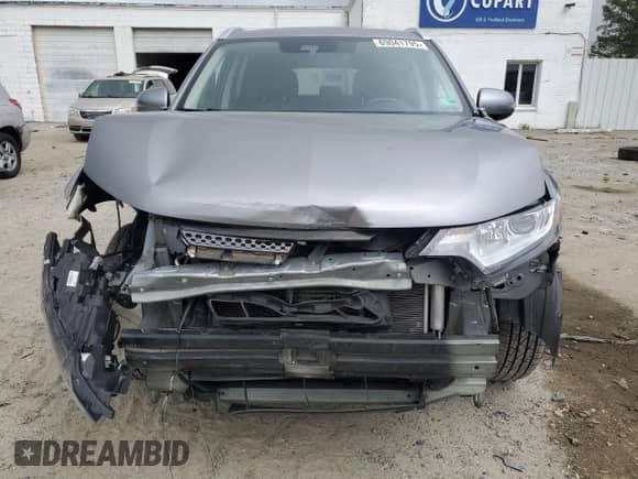 2020 Mitsubishi Outlander ES с VIN JA4AZ3A3XLZ040603, выставлен на аукционе Copart как лот 69041795 с пробегом 67 069 миль миль и Списание • Salvage title. История ставок и продаж доступна на DreamBid. Изображение 5.