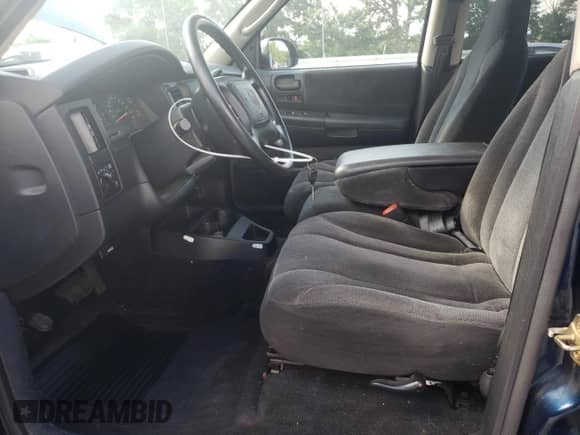 2002 Dodge Dakota Sport с VIN 1B7HG38N82S517165, выставлен на аукционе Copart как лот 61051735 с пробегом 133 982 миль миль и Списание • Salvage title. История ставок и продаж доступна на DreamBid. Изображение 7.