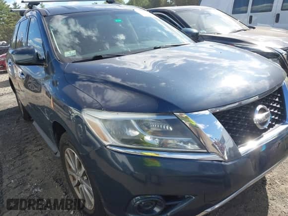2016 Nissan Pathfinder Platinum with VIN 5N1AR2MMXGC607997, listed as a IAAI auction lot 43063920 with 164,097 mi miles and . Bid and sale history available at DreamBid. Image 1.