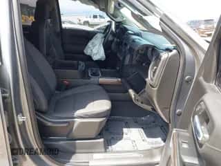 2021 Chevrolet Silverado 1500 LT Trail Boss с VIN 1GCPYFED6MZ397396, выставлен на аукционе IAAI как лот 43082878 с пробегом 77 397 миль миль и . История ставок и продаж доступна на DreamBid. Изображение 5.