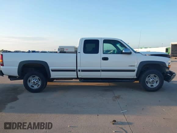 2001 Chevrolet Silverado 2500HD LS with VIN 1GCHC29U81E259142, listed as a IAAI auction lot 42598818 with 467,407 mi miles and . Bid and sale history available at DreamBid. Image 13.