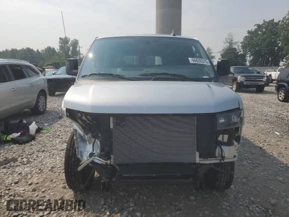 2025 Chevrolet Express Cargo with VIN 1GCWGAFP3S1214316, listed as a Copart auction lot 66820375 with 512 mi miles and Clean title. Bid and sale history available at DreamBid. Image 5.