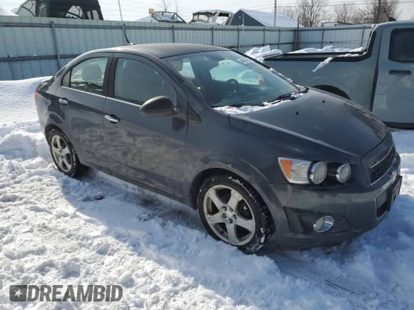 2013 Chevrolet Sonic LTZ с VIN 1G1JE5SH6D4114209, выставлен на аукционе Copart как лот 44854675 с пробегом 130 385 миль миль и Чистый • Clean title. История ставок и продаж доступна на DreamBid. Изображение 4.