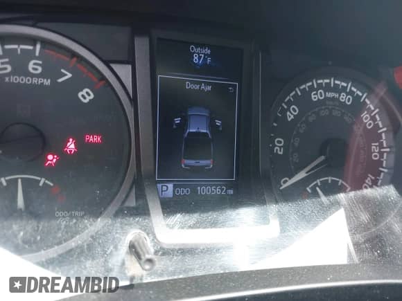 2019 Toyota Tacoma SR z VIN 3TMCZ5AN8KM287646, wystawiony jako IAAI lot #42969397 z przebiegiem 100 562 mil mil oraz . Historia ofert i sprzedaży dostępna na DreamBid. Obrazek 7.