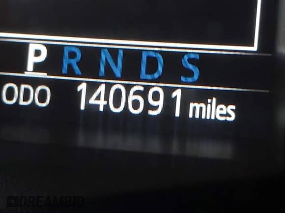2019 Toyota Tundra SR5 с VIN 5TFAY5F11KX854581, выставлен на аукционе IAAI как лот 42158395 с пробегом 140 691 миль миль и . История ставок и продаж доступна на DreamBid. Изображение 16.