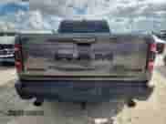 2019 Ram 1500 Rebel z VIN 1C6SRFET7KN871348, wystawiony jako Copart lot #85364805 z przebiegiem 138 362 mil mil oraz Czysty tytuł • Clean title. Historia ofert i sprzedaży dostępna na DreamBid. Obrazek 6.