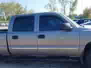 2006 GMC Sierra 1500 SLE1 z VIN 2GTEK13T561193805, wystawiony jako IAAI lot #43241187 z przebiegiem 74 916 mil mil oraz . Historia ofert i sprzedaży dostępna na DreamBid. Obrazek 13.