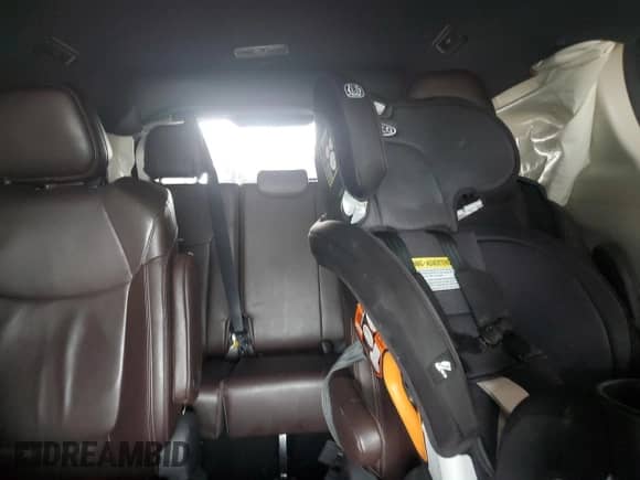 2022 Toyota Sienna Platinum с VIN 5TDESKFC2NS048665, выставлен на аукционе Copart как лот 61469015 с пробегом 59 945 миль миль и Чистый • Clean title. История ставок и продаж доступна на DreamBid. Изображение 10.