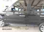 2007 Land Rover Range Rover Sport SC z VIN SALSH23497A110098, wystawiony jako IAAI lot #42524882 z przebiegiem 125 065 mil mil oraz . Historia ofert i sprzedaży dostępna na DreamBid. Obrazek 14.