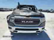 2020 Ram 1500 Limited z VIN 1C6SRFHM9LN223189, wystawiony jako Copart lot #51276554 z przebiegiem Nie podano mil oraz Nie do naprawy • Non repairable. Historia ofert i sprzedaży dostępna na DreamBid. Obrazek 5.