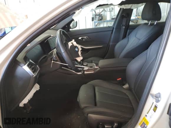 2021 BMW 3 Series 330e xDrive с VIN 3MW5P9J07M8C06218, выставлен на аукционе Copart как лот 67291245 с пробегом Не указан миль и На запчасти • Non repairable. История ставок и продаж доступна на DreamBid. Изображение 7.