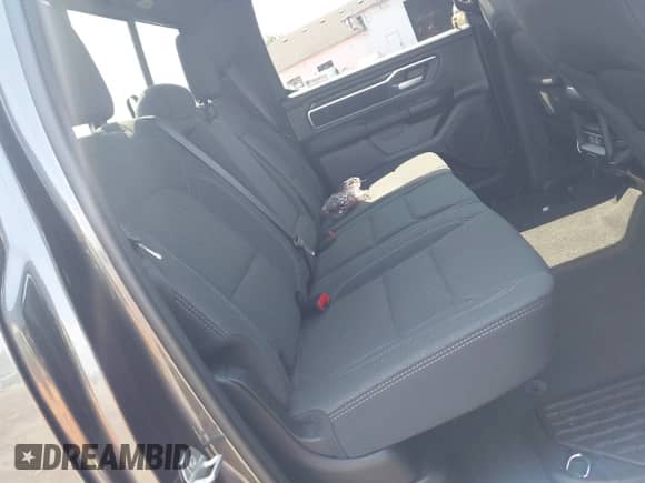 2024 Ram 1500 Big Horn с VIN 1C6SRFFT8RN210792, выставлен на аукционе IAAI как лот 42619369 с пробегом 14 152 миль миль и . История ставок и продаж доступна на DreamBid. Изображение 8.