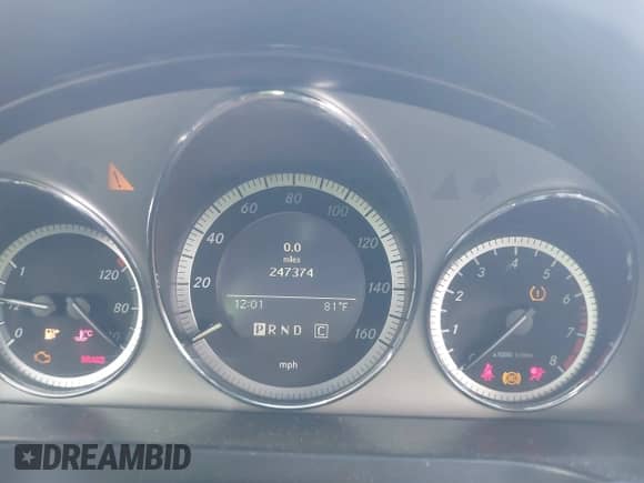2009 Mercedes-Benz C 300 Sport z VIN WDDGF54X59F230456, wystawiony jako IAAI lot #43400074 z przebiegiem 247 374 mil mil oraz . Historia ofert i sprzedaży dostępna na DreamBid. Obrazek 7.