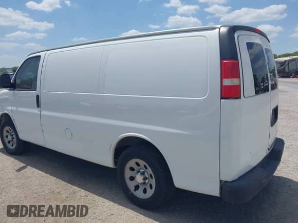 2009 Chevrolet Express Cargo с VIN 1GCFG15X891122176, выставлен на аукционе IAAI как лот 42773532 с пробегом 295 608 миль миль и . История ставок и продаж доступна на DreamBid. Изображение 3.