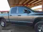 2005 Dodge 2500 SLT z VIN 1D7KS28D65J635057, wystawiony jako IAAI lot #42875824 z przebiegiem 239 295 mil mil oraz . Historia ofert i sprzedaży dostępna na DreamBid. Obrazek 13.