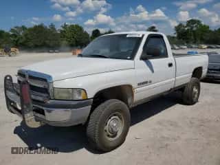 2001 Dodge 2500 with VIN 3B7KF26Z41M561258, listed as a Copart auction lot 60939814 with 220,477 mi miles and Clean title. Bid and sale history available at DreamBid. Image 1.