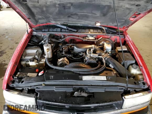 2001 Chevrolet Blazer LT with VIN 1GNCS13W71K106813, listed as a Copart auction lot 48734085 with 205,599 mi miles and Salvage title. Bid and sale history available at DreamBid. Image 12.