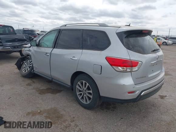 2016 Nissan Pathfinder Platinum with VIN 5N1AR2MM3GC631820, listed as a IAAI auction lot 41956463 with 128,668 mi miles and . Bid and sale history available at DreamBid. Image 3.