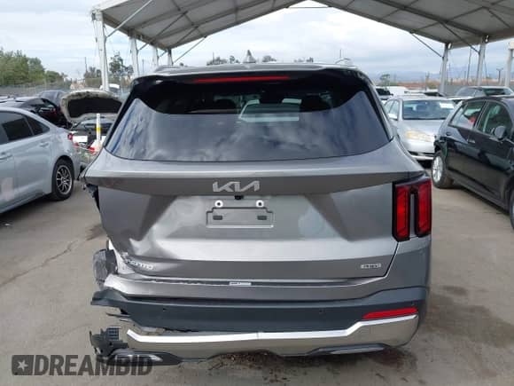 2025 Kia Sorento EX with VIN KNDRJDJH5S5300834, listed as a IAAI auction lot 43259075 with 8,454 mi miles and . Bid and sale history available at DreamBid. Image 16.