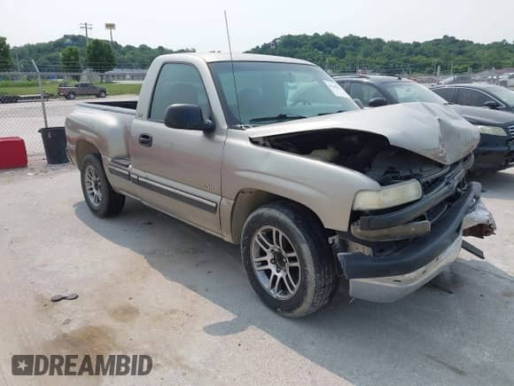 2001 Chevrolet Silverado 1500 с VIN 1GCEC14V41Z120003, выставлен на аукционе IAAI как лот 42349073 с пробегом 216 504 миль миль и . История ставок и продаж доступна на DreamBid. Изображение 1.