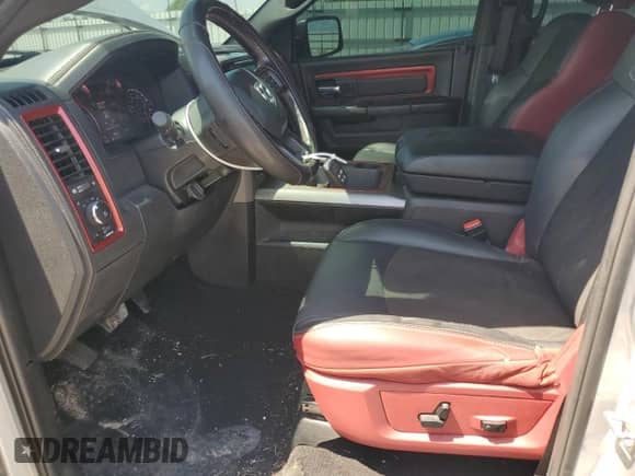 2018 Ram 1500 Rebel с VIN 1C6RR7YT0JS184003, выставлен на аукционе Copart как лот 61769175 с пробегом 188 521 миль миль и Списание • Salvage title. История ставок и продаж доступна на DreamBid. Изображение 7.