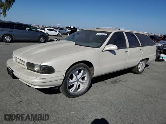1994 Chevrolet Caprice с VIN 1G1BL82P4RR123410, выставлен на аукционе Copart как лот 81672955 с пробегом 222 769 миль миль и Чистый • Clean title. История ставок и продаж доступна на DreamBid. Изображение 1.