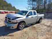 2013 Ram 1500 Tradesman z VIN 1C6RR7FT0DS533829, wystawiony jako IAAI lot #39770104 z przebiegiem 116 840 mil mil oraz . Historia ofert i sprzedaży dostępna na DreamBid. Obrazek 17.