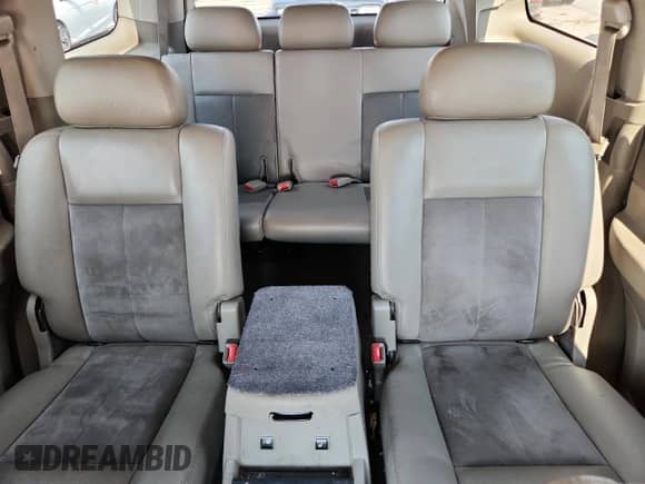 2007 Dodge Durango Limited with VIN 1D8HB58207F561291, listed as a Copart auction lot 70771735 with 207,714 mi miles and Salvage title. Bid and sale history available at DreamBid. Image 10.