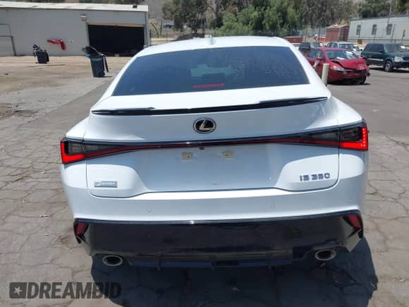 2023 Lexus IS 350 F Sport z VIN JTHGZ1B20P5059313, wystawiony jako IAAI lot #42347689 z przebiegiem 32 949 mil mil oraz . Historia ofert i sprzedaży dostępna na DreamBid. Obrazek 16.