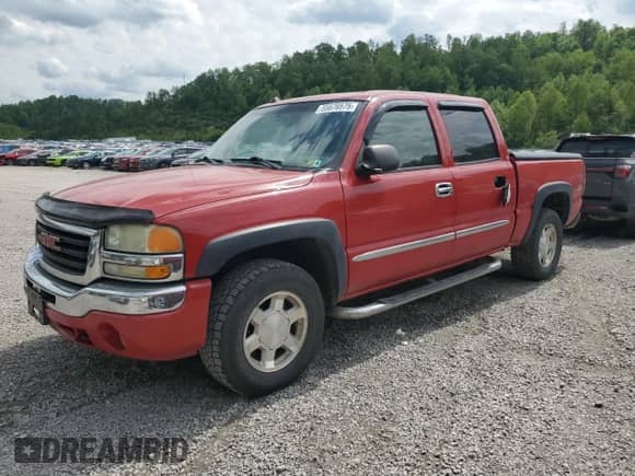 2004 GMC Sierra 1500 SLE with VIN 2GTEK13T641413157, listed as a Copart auction lot 55676575 with 200,884 mi miles and Salvage title. Bid and sale history available at DreamBid. Image 1.