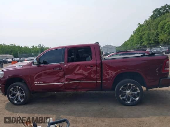 2019 Ram 1500 Limited z VIN 1C6SRFHT0KN588916, wystawiony jako IAAI lot #42414663 z przebiegiem 91 377 mil mil oraz . Historia ofert i sprzedaży dostępna na DreamBid. Obrazek 15.