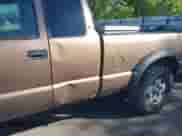 2003 Chevrolet S-10 LS с VIN 1GCCT19X738160098, выставлен на аукционе IAAI как лот 42596022 с пробегом 181 109 миль миль и . История ставок и продаж доступна на DreamBid. Изображение 6.