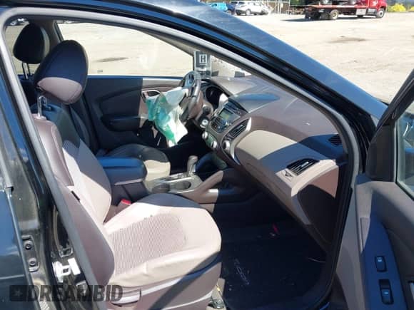 2011 Hyundai Tucson GLS с VIN KM8JU3AC3BU186076, выставлен на аукционе IAAI как лот 43090726 с пробегом 149 303 миль миль и . История ставок и продаж доступна на DreamBid. Изображение 5.