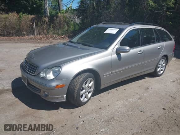 2005 Mercedes-Benz C 240 with VIN WDBRH81J15F645409, listed as a IAAI auction lot 42808171 with 128,875 mi miles and . Bid and sale history available at DreamBid. Image 2.