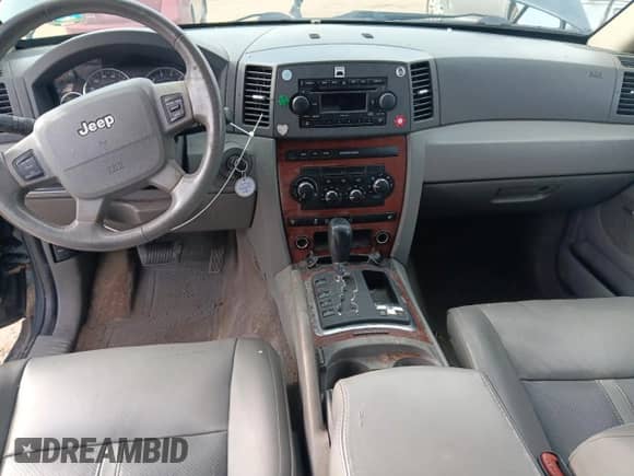 2007 Jeep Grand Cherokee Limited with VIN 1J8HR58287C686656, listed as a Copart auction lot 68791345 with 181,597 mi miles and Salvage title. Bid and sale history available at DreamBid. Image 8.